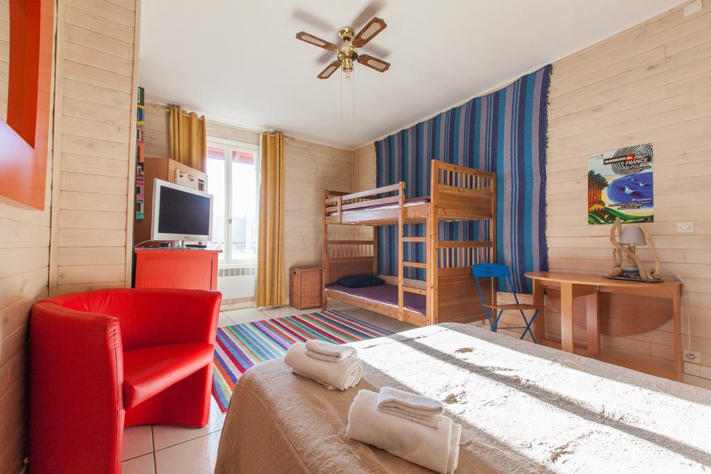 Hotel Du Balcon Capbreton Quarto foto